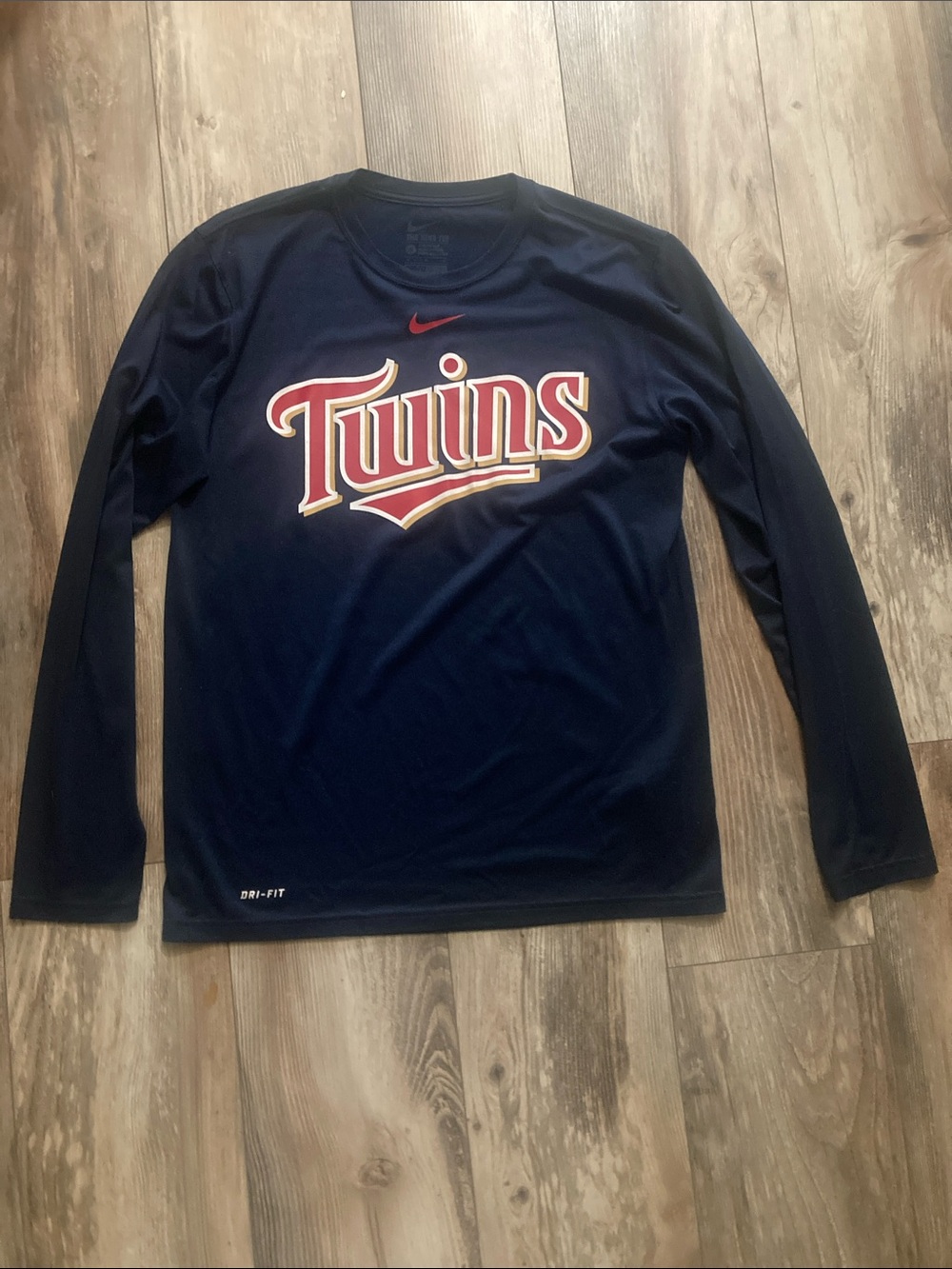 Nike Dri-Fit The Tee Longsleeve Navy Minnesota Twins Athletic Cut Shirt Size M